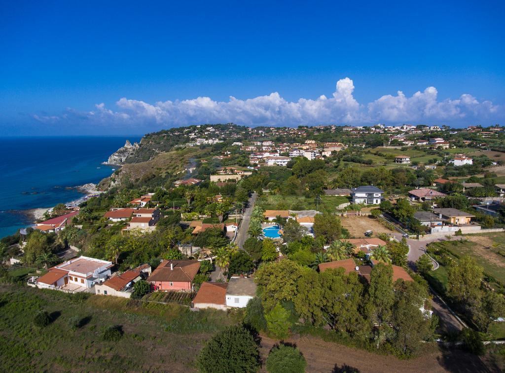 Hotel Village Eden Capo Vaticano Exterior photo