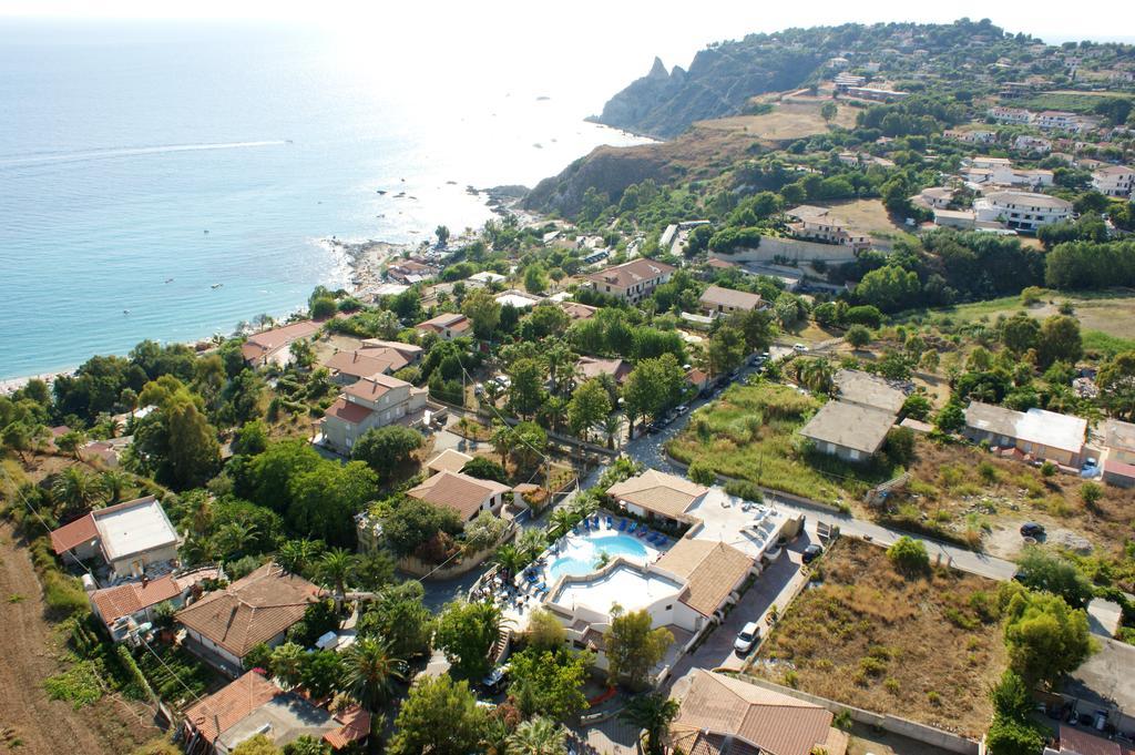 Hotel Village Eden Capo Vaticano Exterior photo