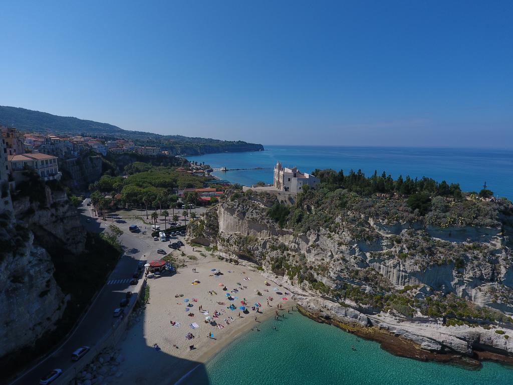 Hotel Village Eden Capo Vaticano Exterior photo