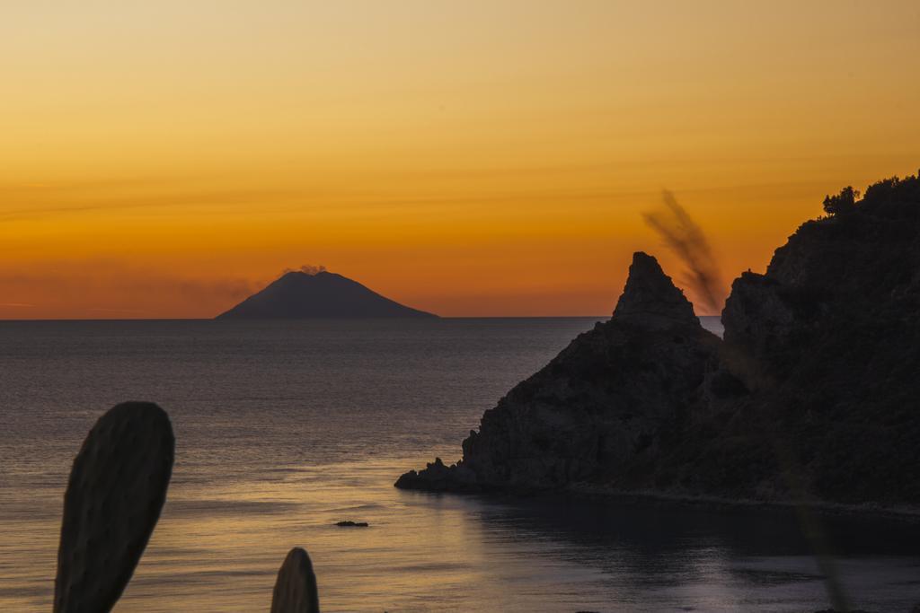 Hotel Village Eden Capo Vaticano Exterior photo